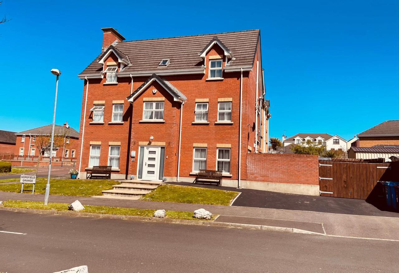Luxury Homes - The Grange, Sleeps 13 - 6 Bedrooms *