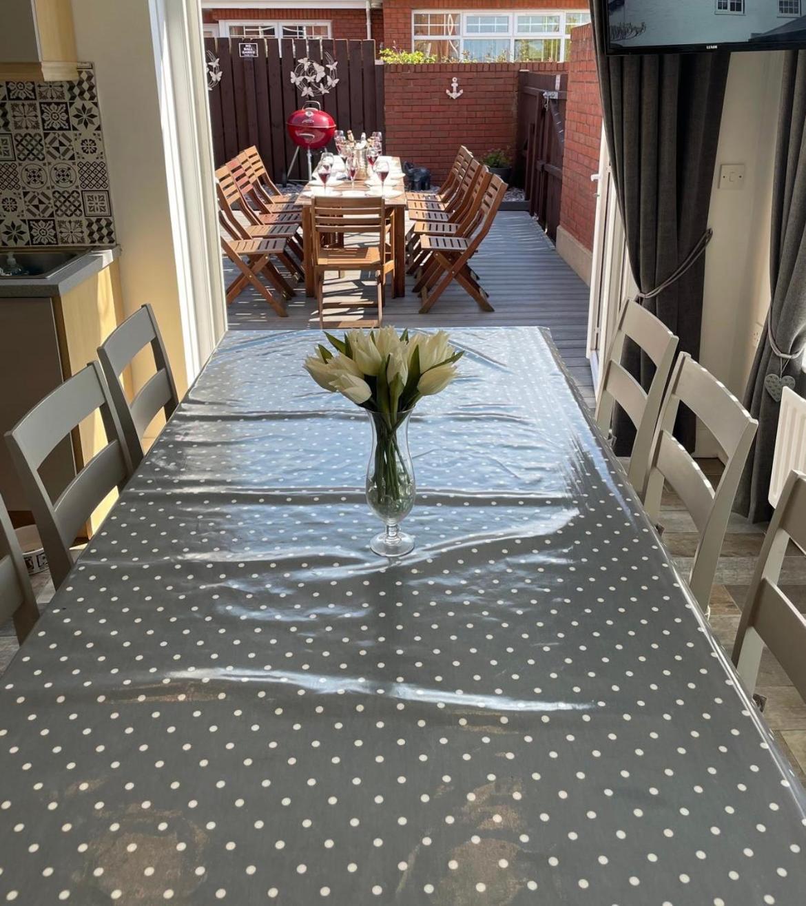 Luxury Homes - The Grange, Sleeps 13 - 6 Bedrooms * Portrush