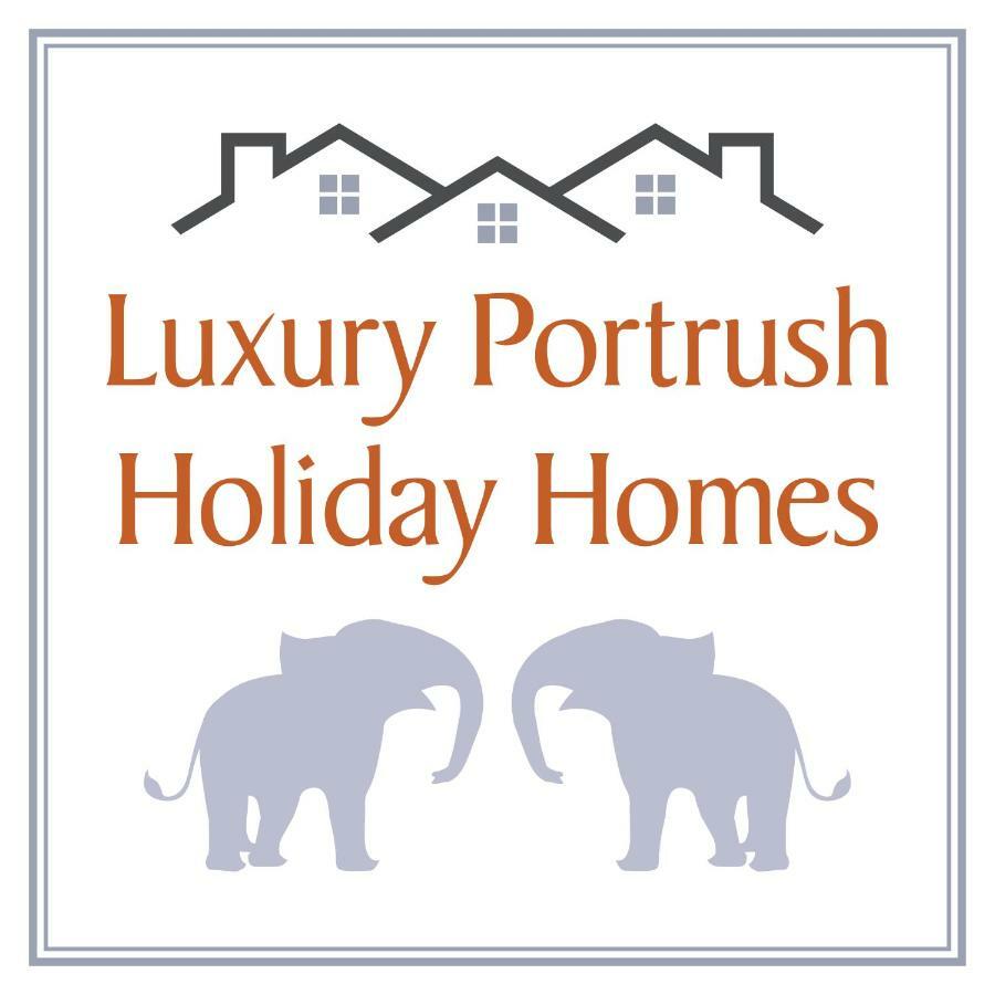 Luxury Homes - The Grange, Sleeps 13 - 6 Bedrooms Holiday home Portrush